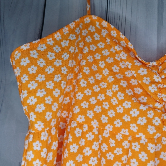 Divided Mini Floral Spaghetti Strap Sundress - Picture 5 of 10